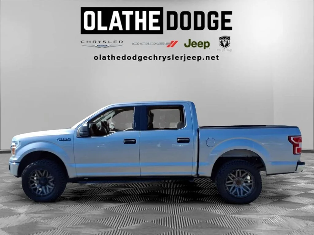 Used 2020 Silver Ford XLT image 28