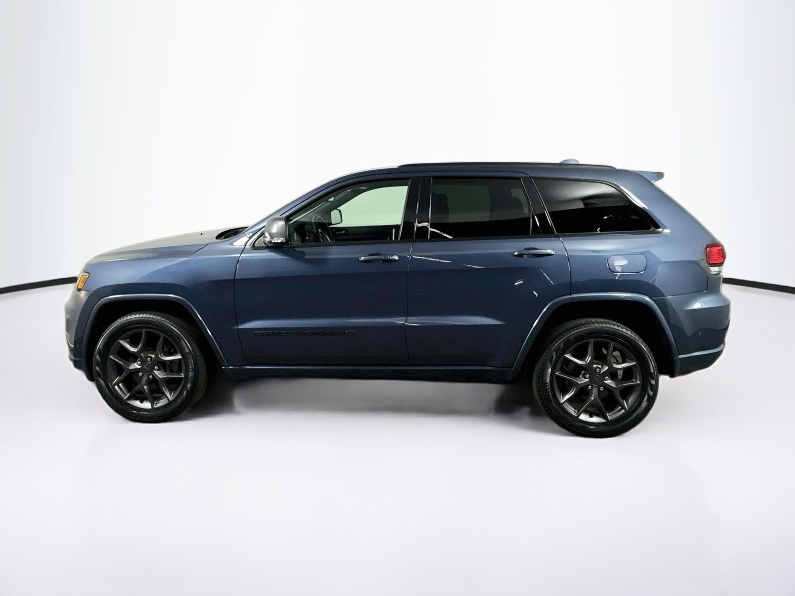Used 2021 Blue Jeep Limited image 4