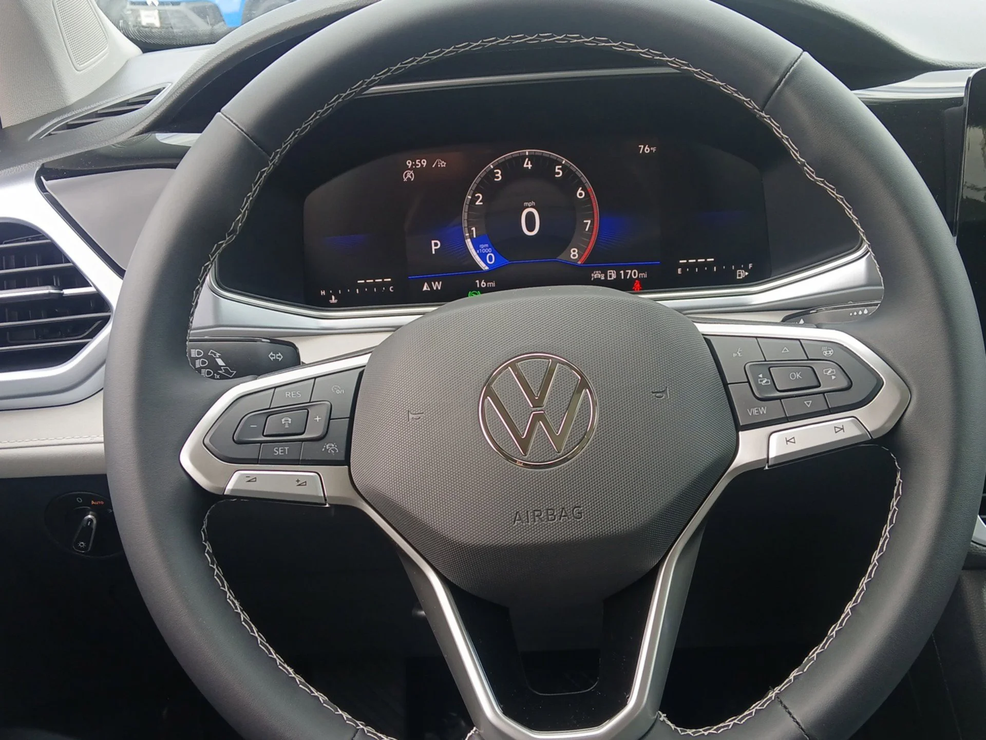 New 2026 Platinum Gray Metallic Volkswagen 1.5T SE image 11