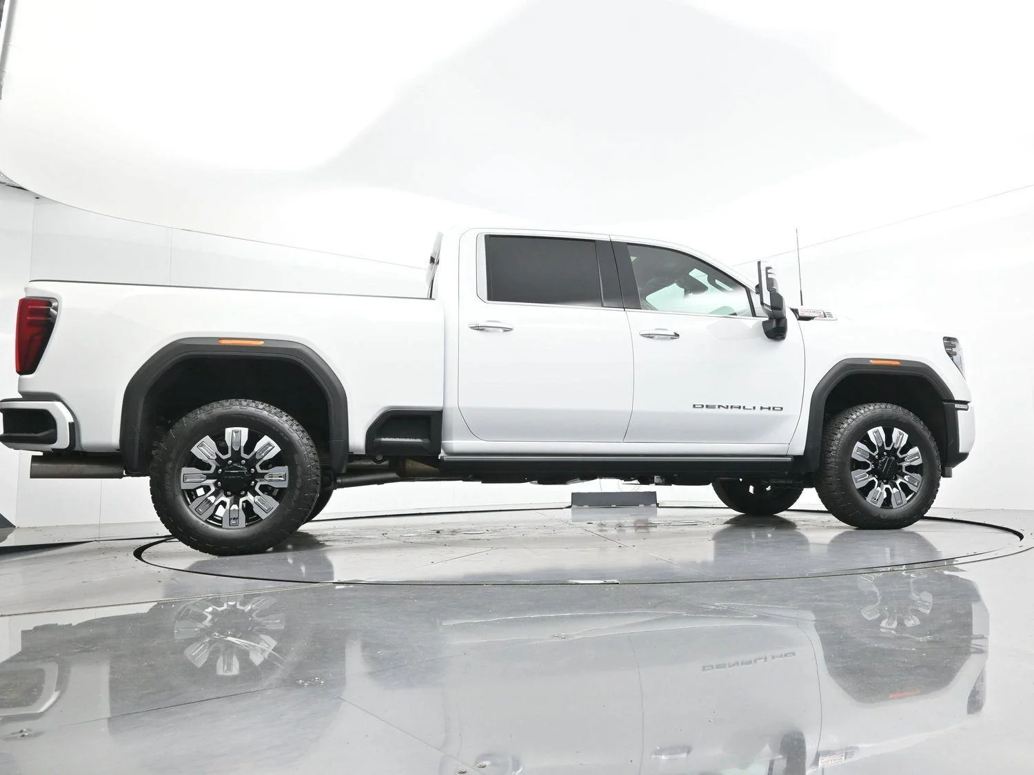 Used 2026 Summit White GMC Denali image 51