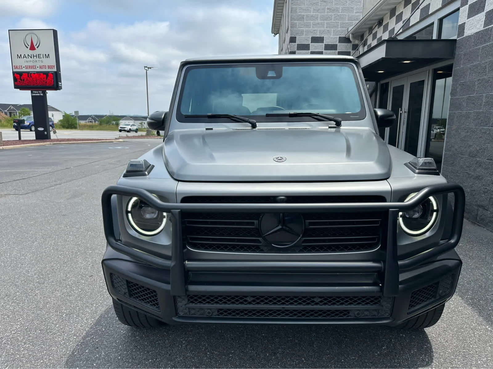 Used 2022 MANUFAKTUR Platinum Magno Mercedes-Benz G 550 image 3