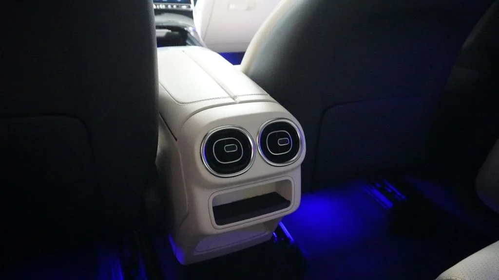 Certified Used 2023 Blue Mercedes-Benz GLC 300 image 29