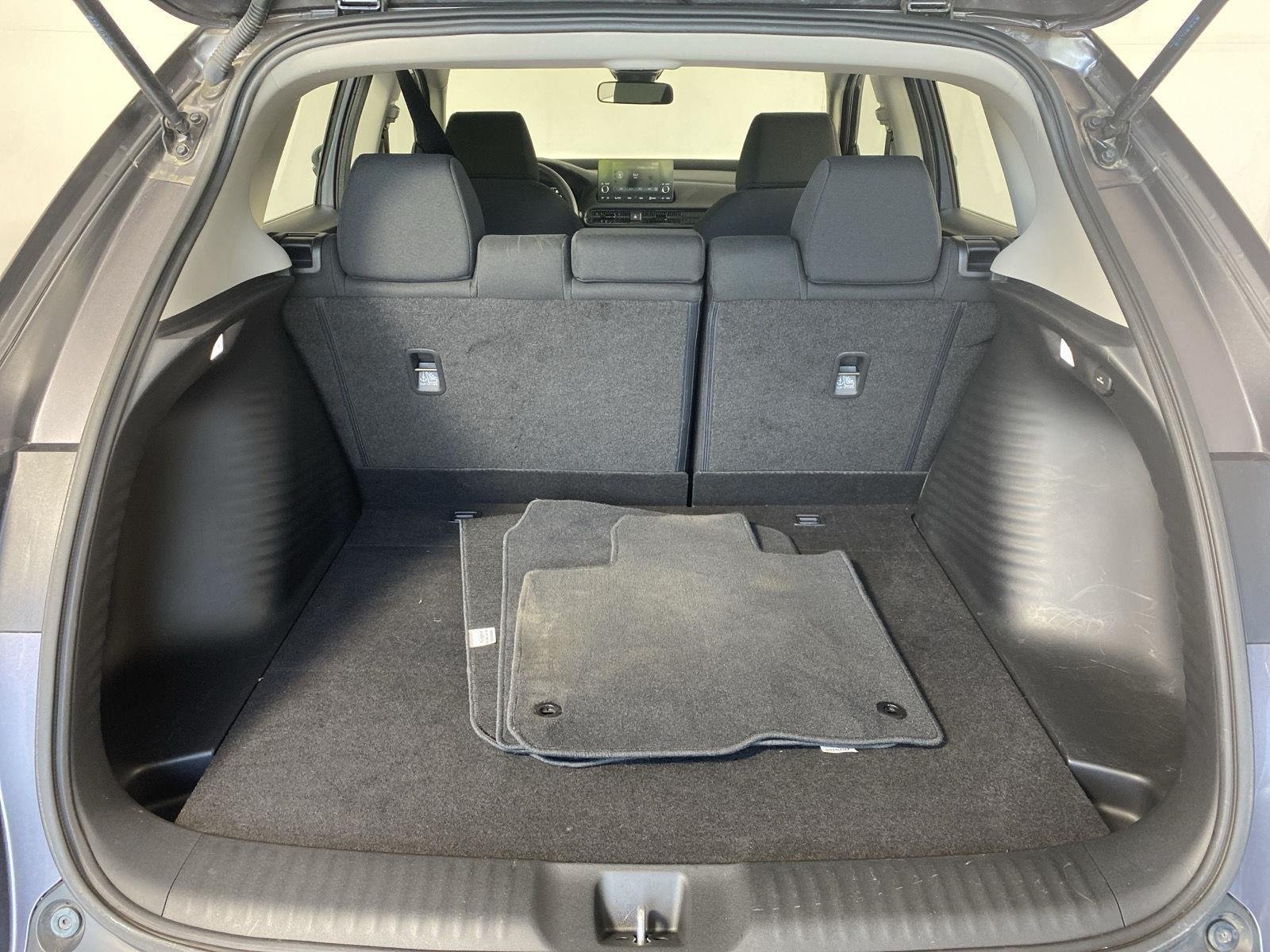 Used 2023 Modern Steel Metallic Honda LX image 8