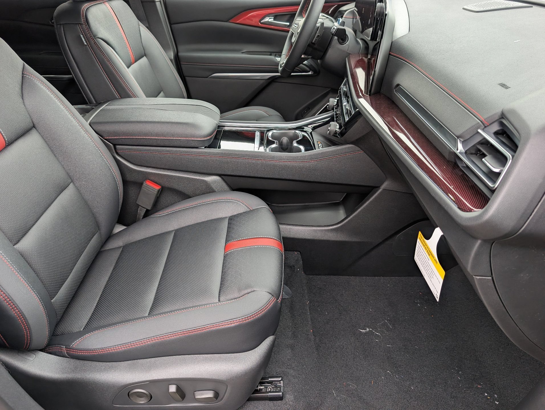 2026 Chevrolet Traverse RS - Photo 11