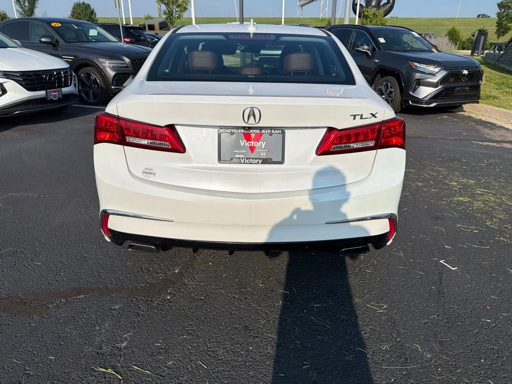 Used 2019 White Acura 3.5L Technology Pkg image 6