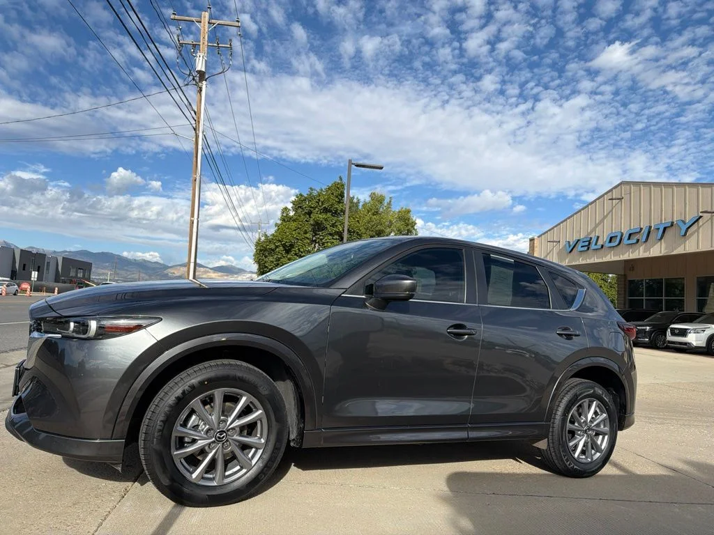 Used 2025 Gray Mazda 2.5 S Select Package image 3