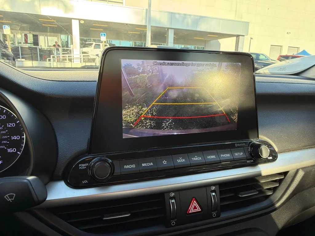 Used 2021 Aurora Black Pearl Kia LXS image 11