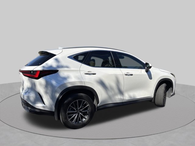 Used 2025 White Lexus 350h Luxury image 11