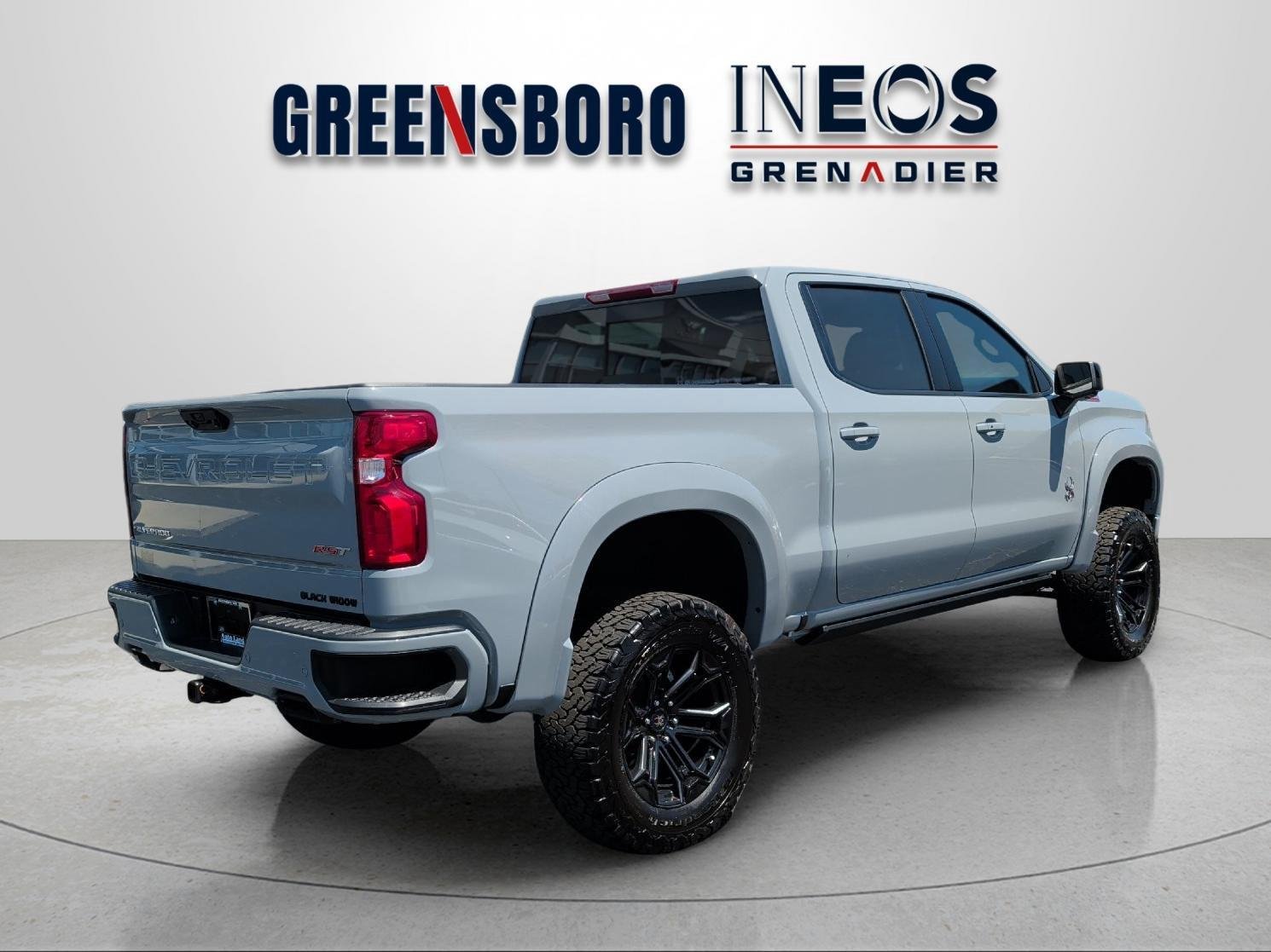 Used 2025 Slate Gray Metallic Chevrolet RST image 5
