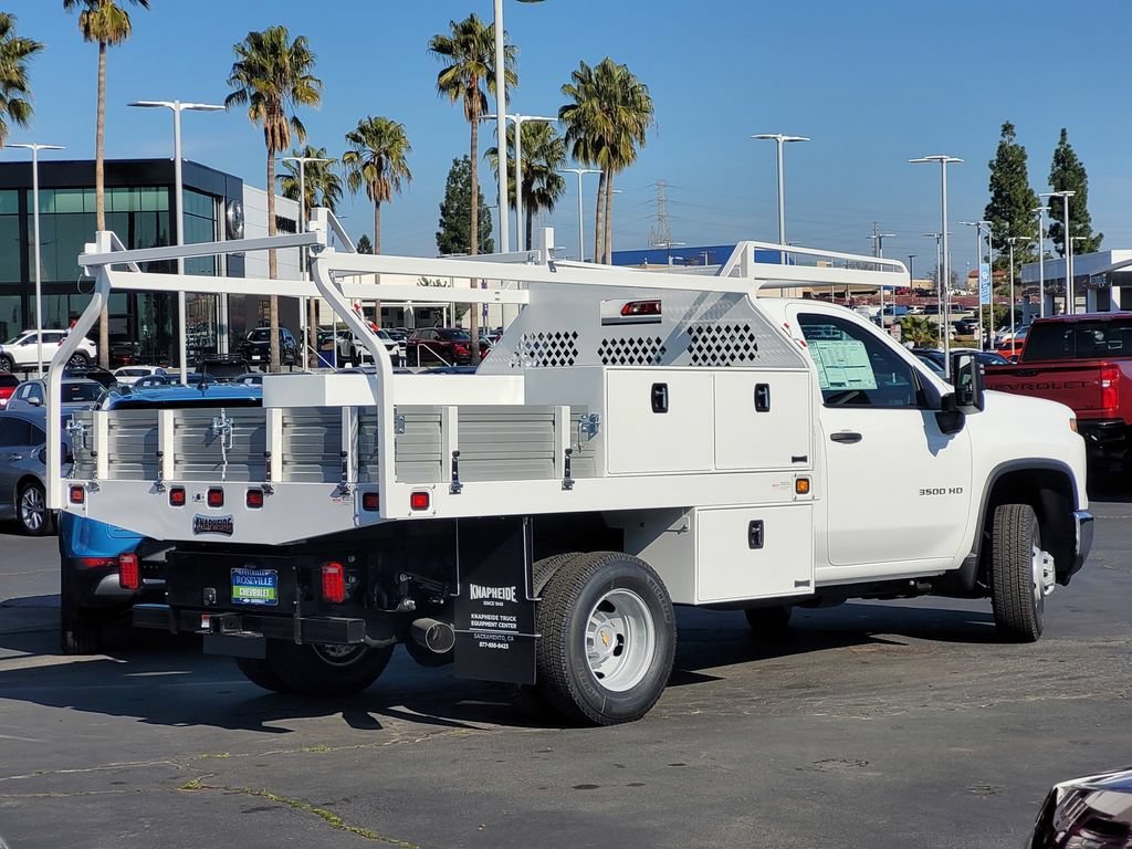 2026 Chevrolet Silverado 3500 HD Chassis Cab Work Truck view 4