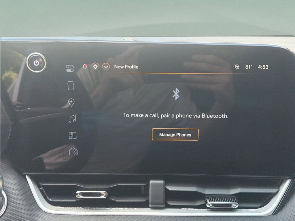Used 2025 White Chevrolet LT image 16