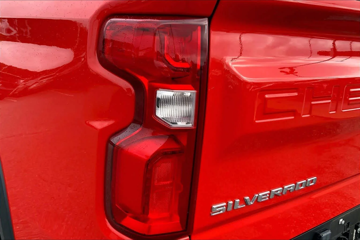 Used 2023 Red Hot Chevrolet ZR2 image 26
