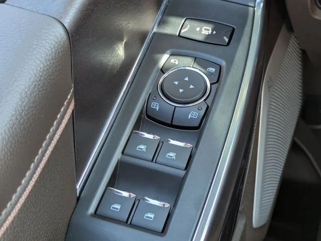 New 2026 Star White Metallic Tri-Coat Ford F-250® King Ranch® image 24