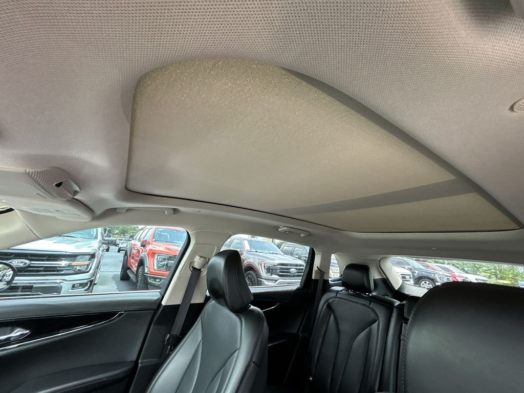 Used 2023 Black Lincoln Reserve image 28