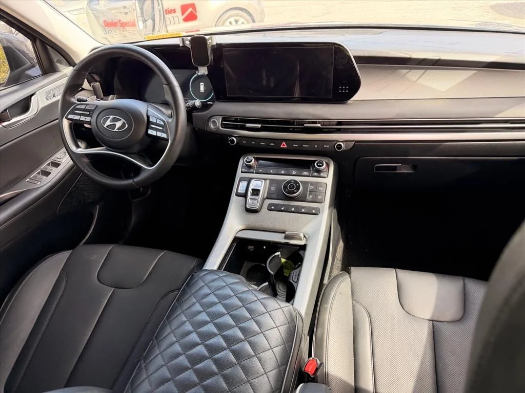 Used 2024 Gray Hyundai SEL image 19