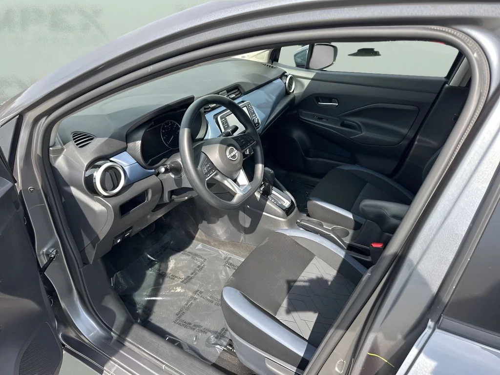 Used 2025 Gray Nissan 1.6 SV image 9