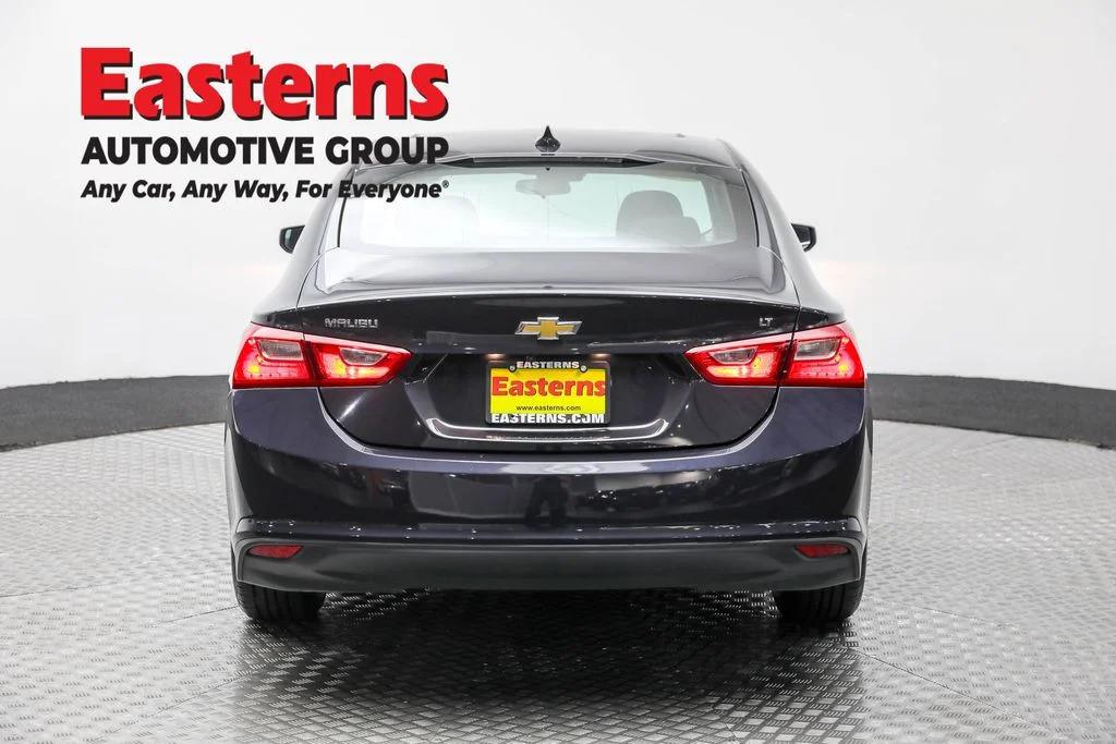 Used 2023 Gray Chevrolet LT image 6