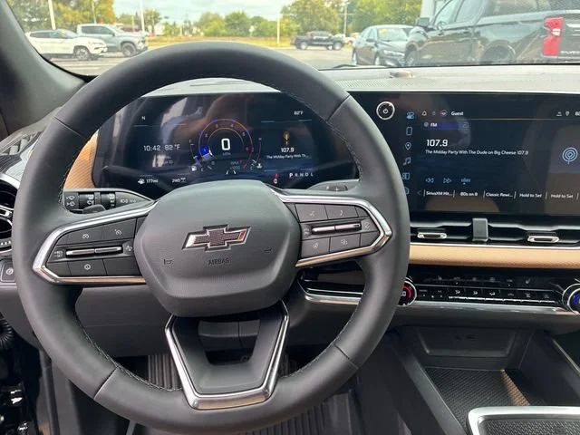 New 2027 Mosaic Black Metallic Chevrolet ACTIV image 16