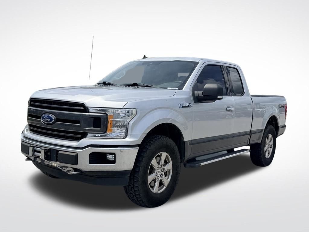 Used 2019 Silver Ford XLT image 2