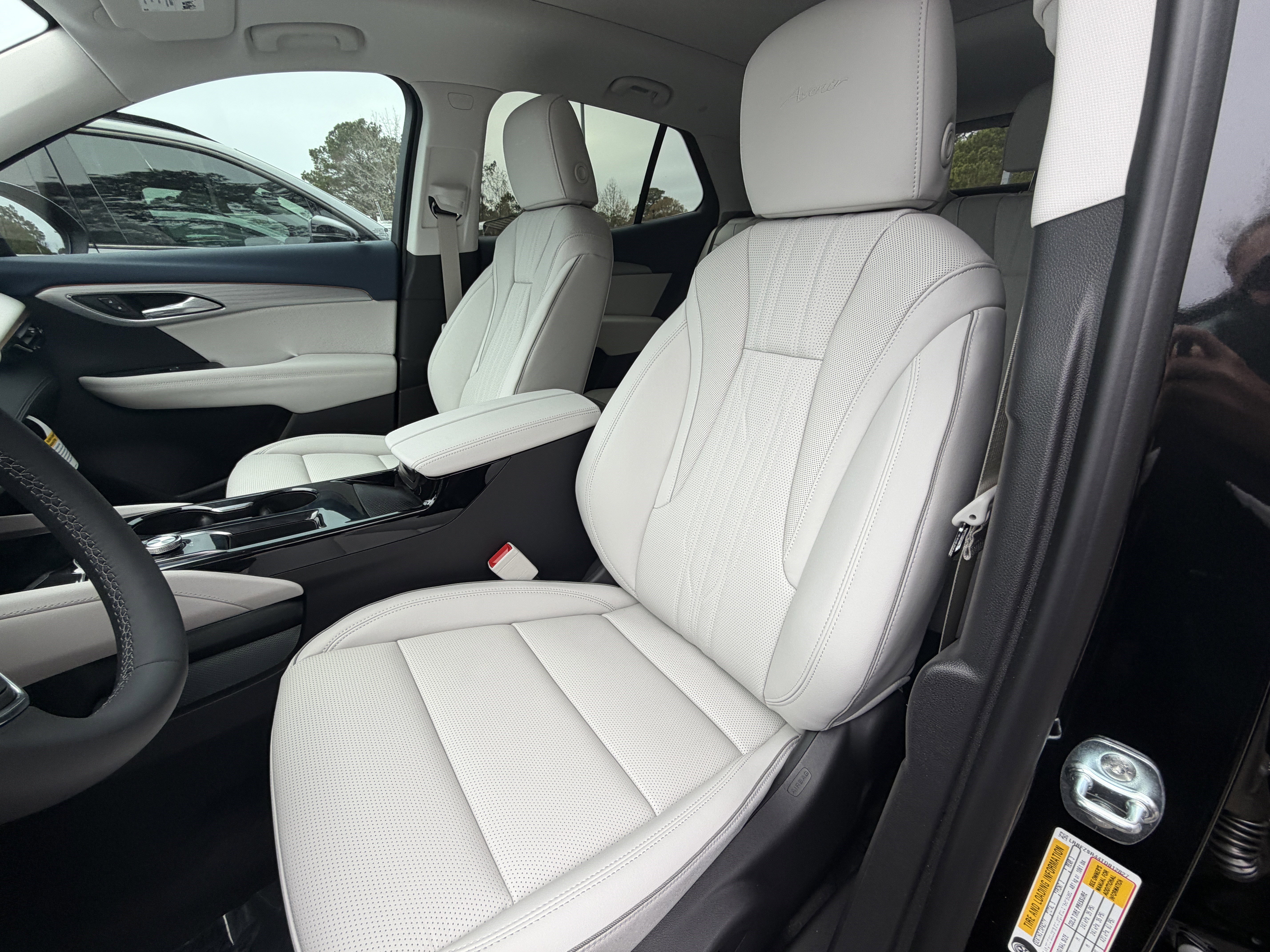 2026 Buick Envision Avenir - Photo 17