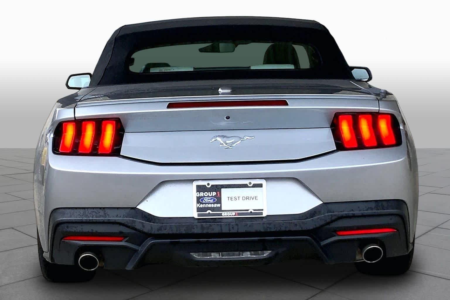 Used 2024 Iconic Silver Ford EcoBoost Premium image 5
