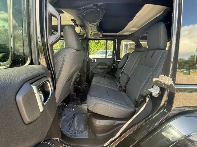 Used 2024 Black Jeep Sahara 4xe image 28