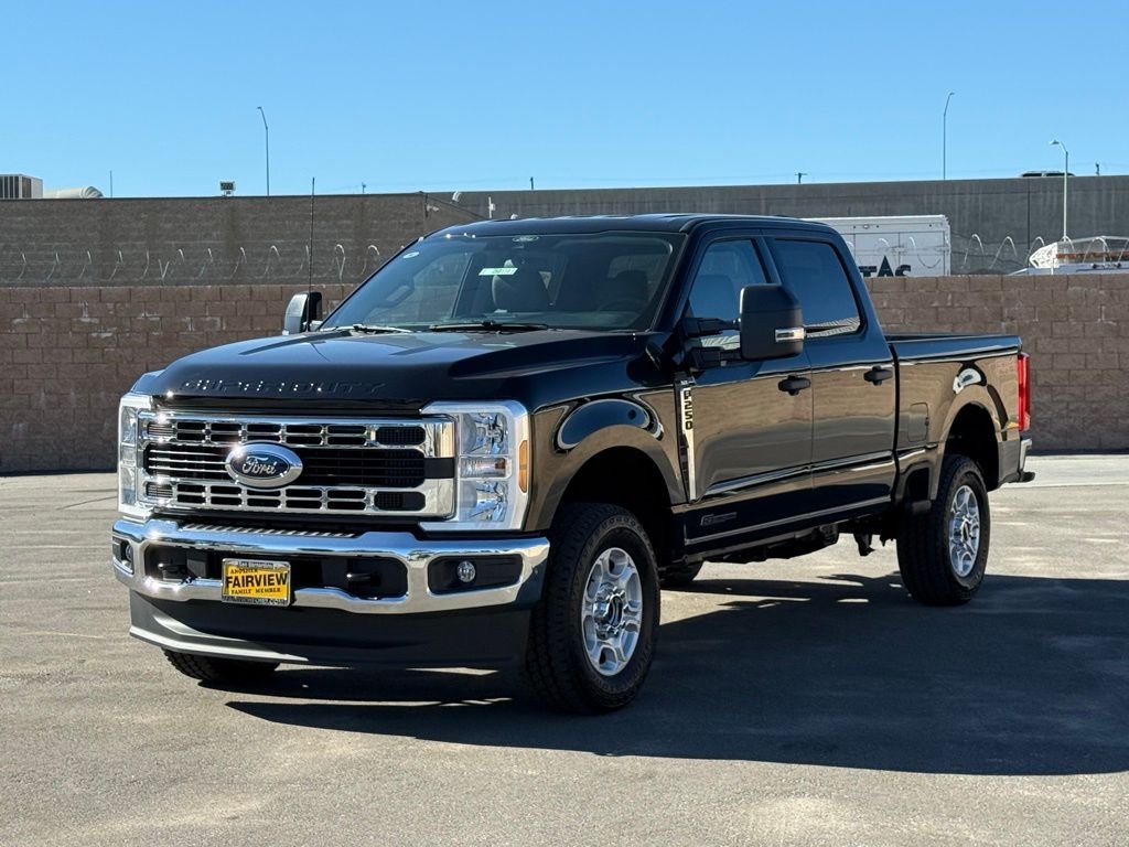 2026 Ford F-250 Super Duty XLT - Photo 2