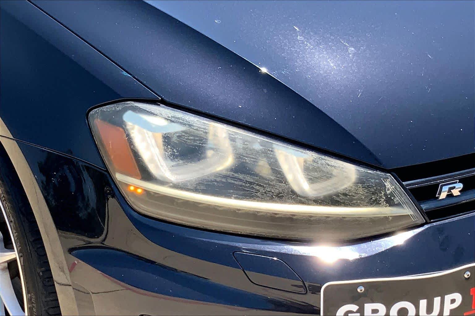 Used 2017 DEEP BLACK PEARL EFFECT Volkswagen  image 26