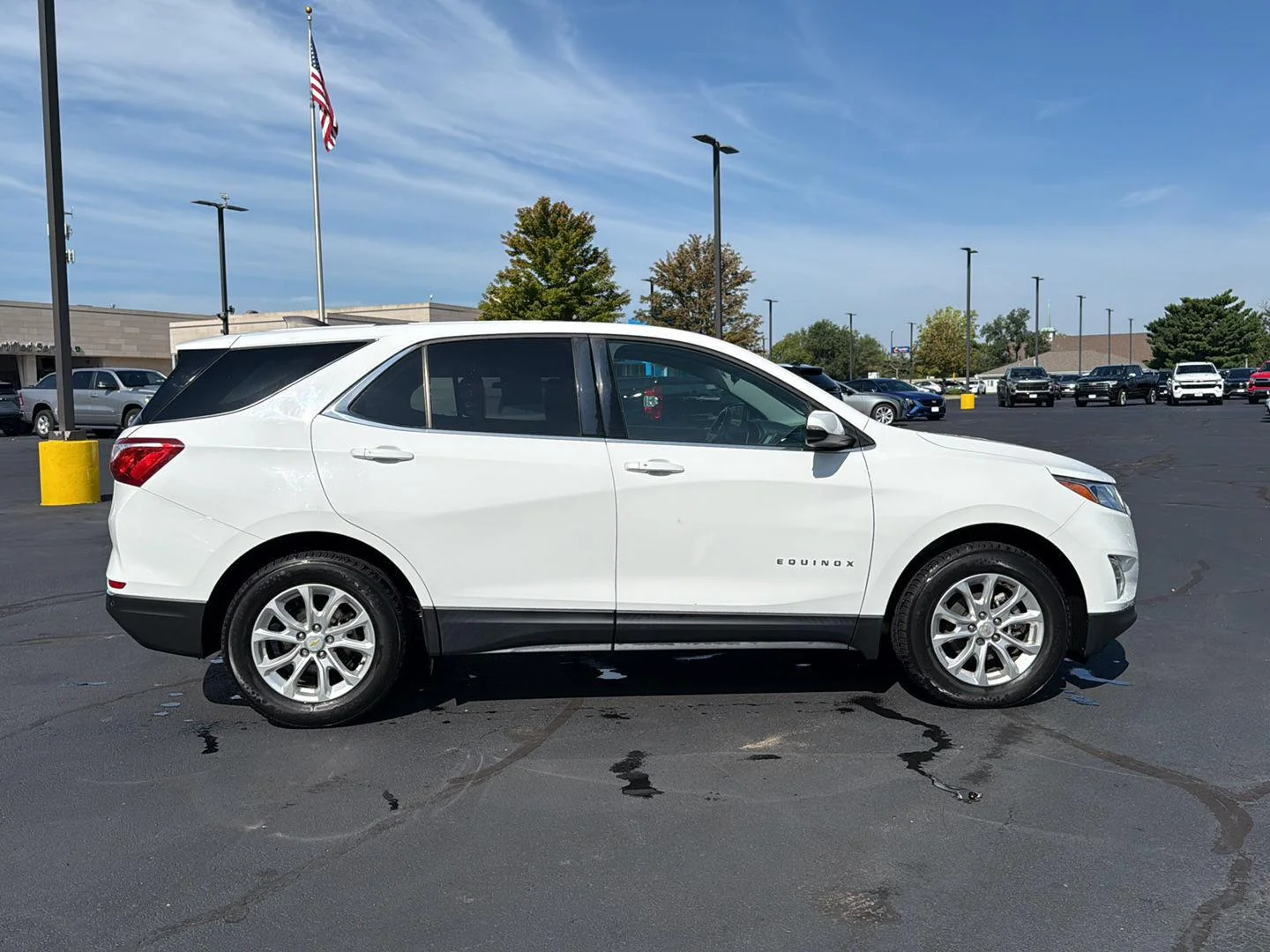 Used 2018 Summit White Chevrolet LT image 6