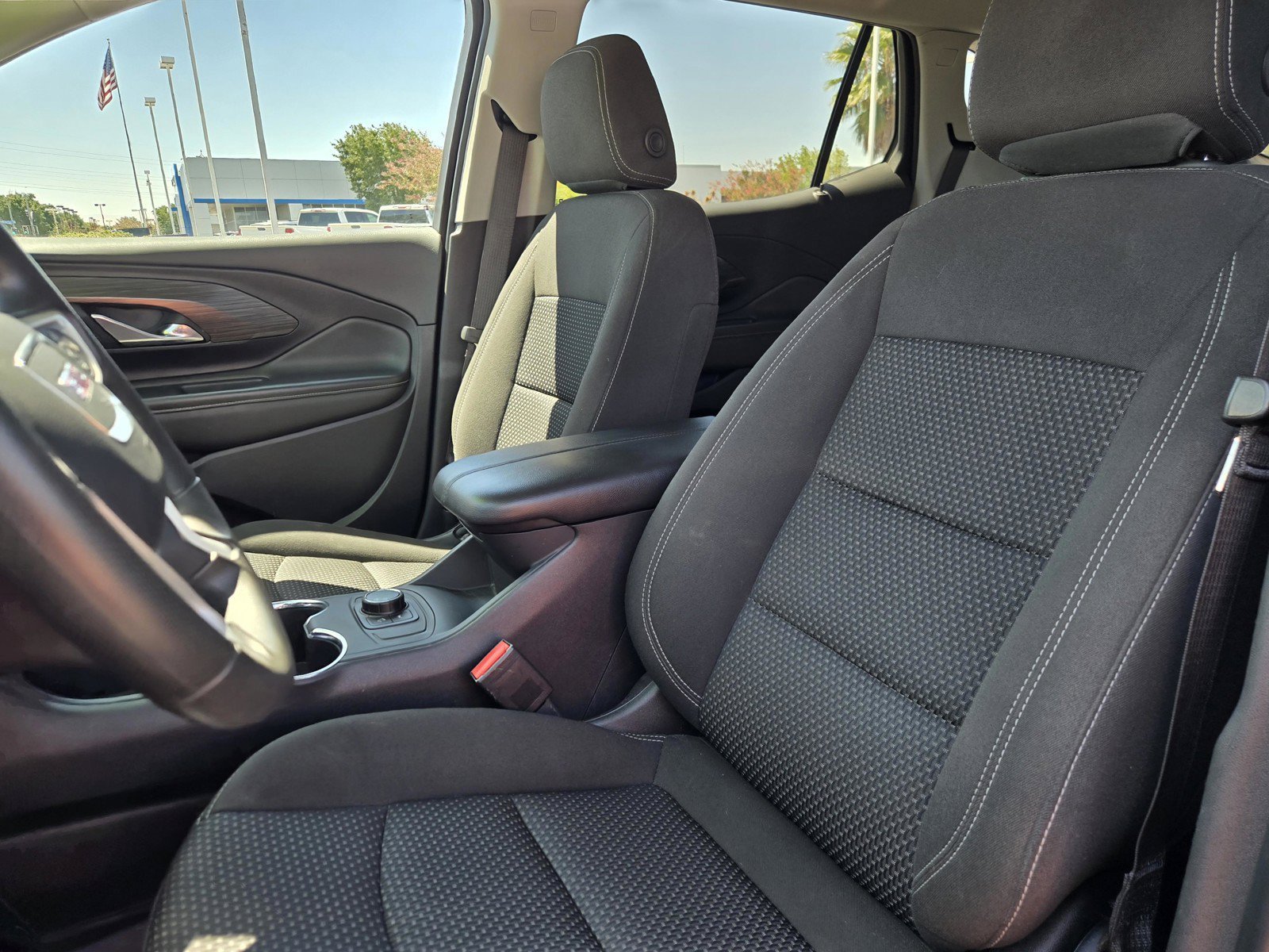 Used 2024 Ebony Twilight Metallic GMC SLE image 20