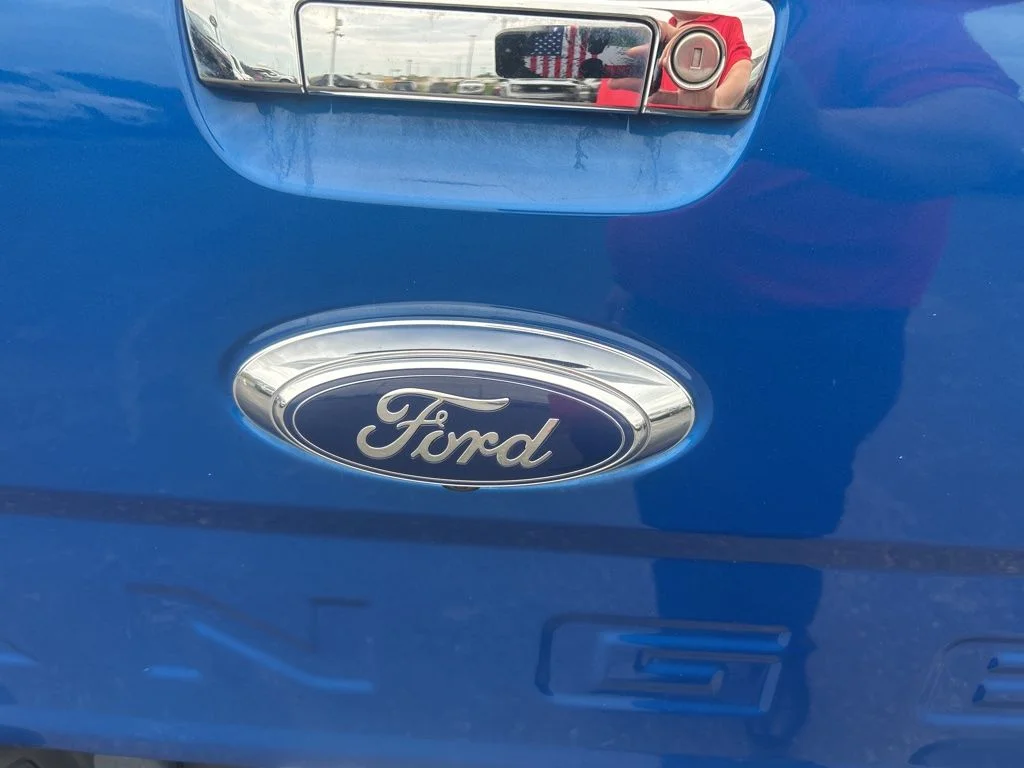 Used 2019 Lightning Blue Ford Lariat image 31