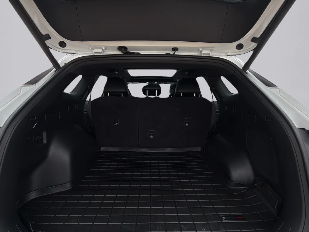 Used 2024 Glacier White Pearl/Ebony Black Roof Kia X-Pro image 29