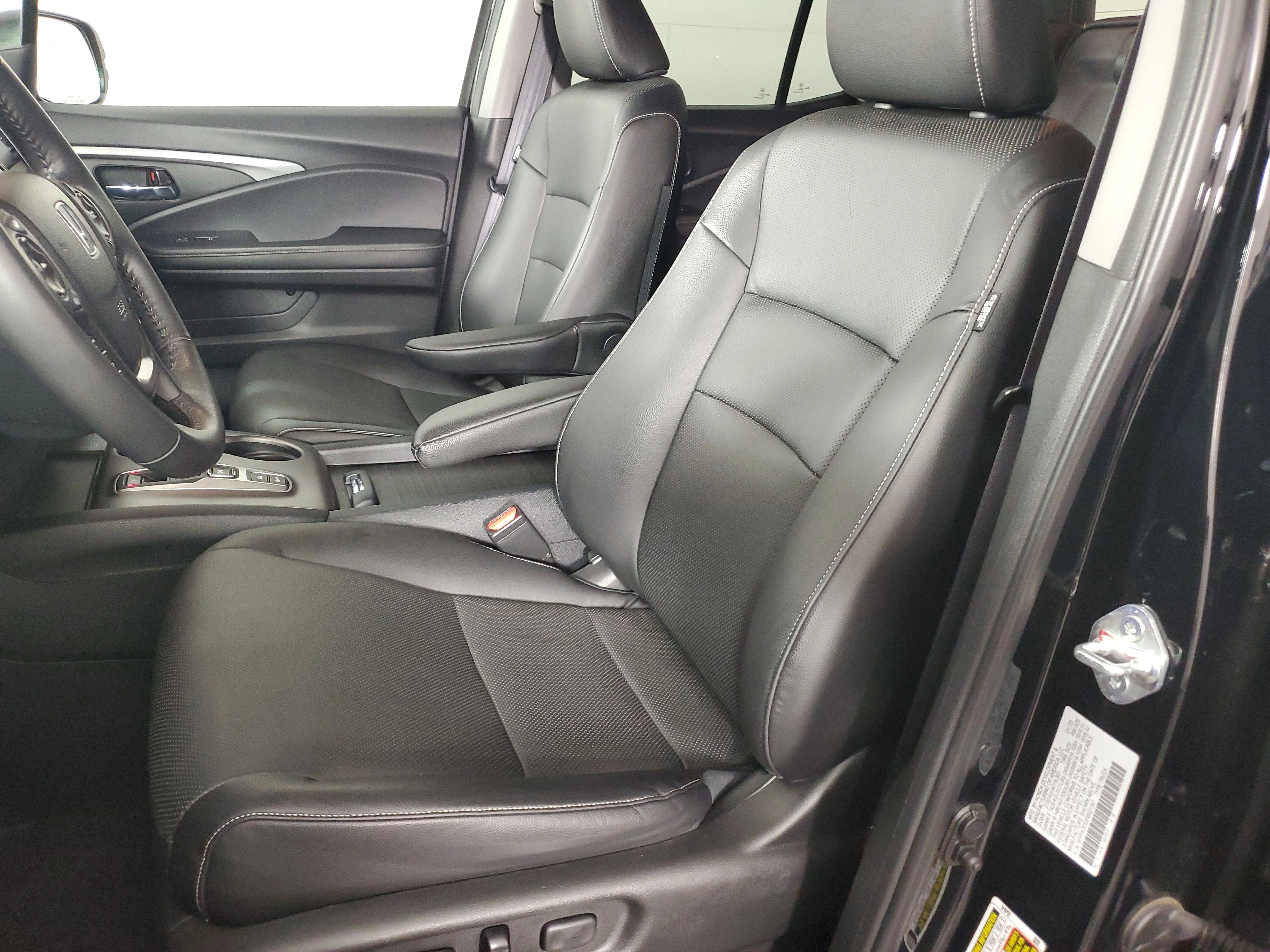 Used 2023 Crystal Black Pearl Honda RTL image 12