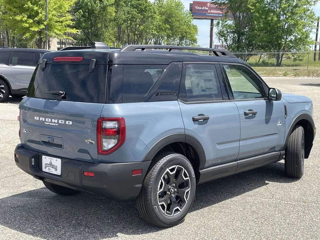New 2026 Gray Ford Outer Banks image 3