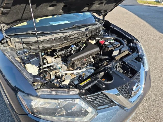 Used 2016 Blue Nissan SV image 38