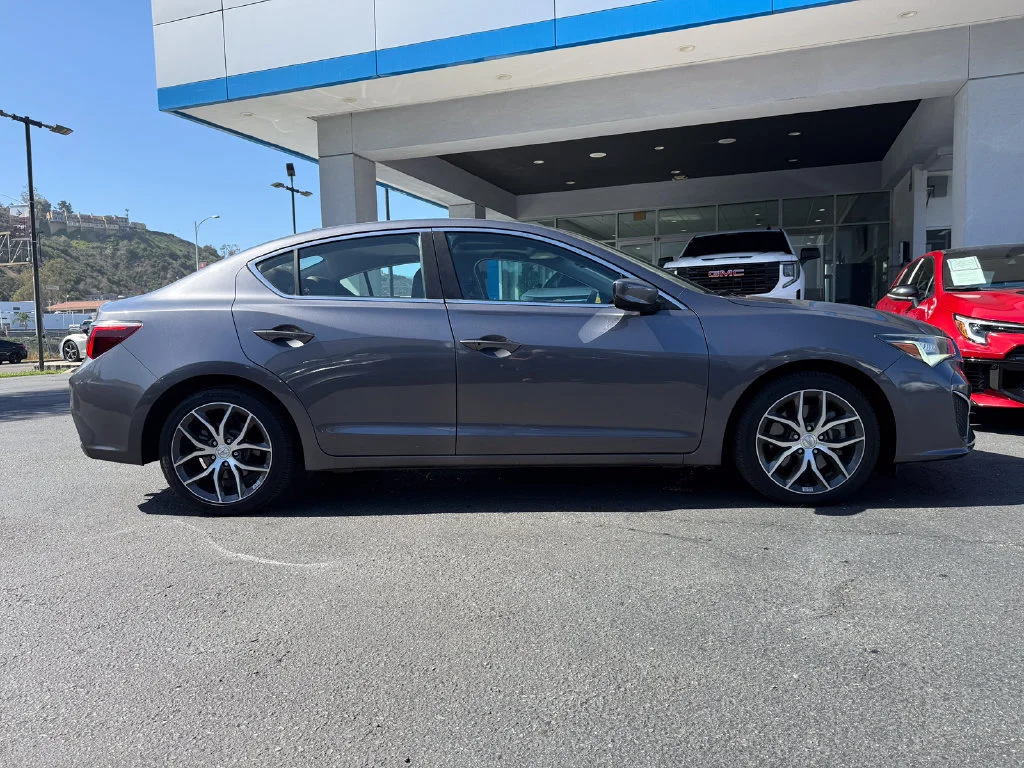 Used 2019 Gray Acura w/Premium Pkg image 6