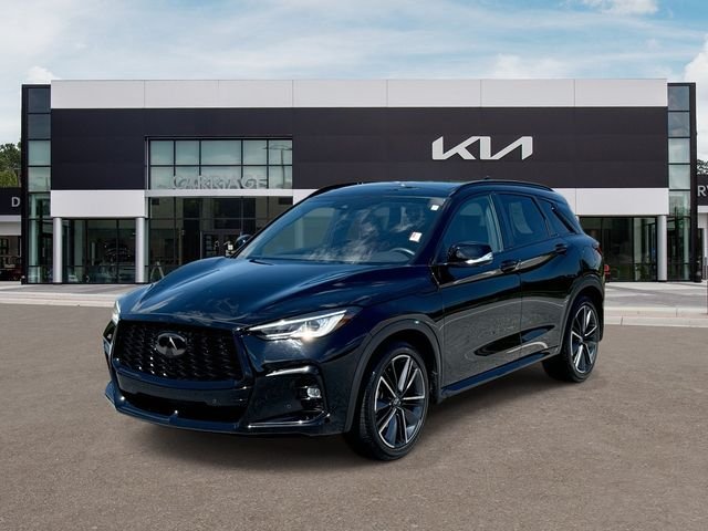 Used 2024 Black INFINITI SPORT image 4