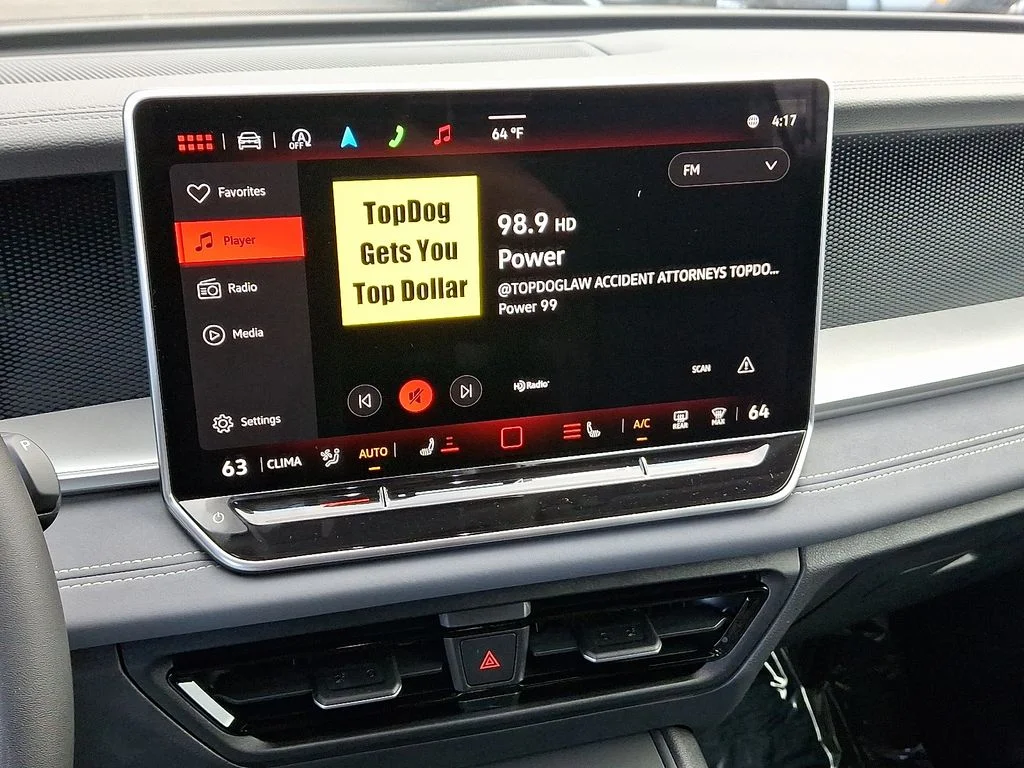 2025 Volkswagen Tiguan SE - Photo 8