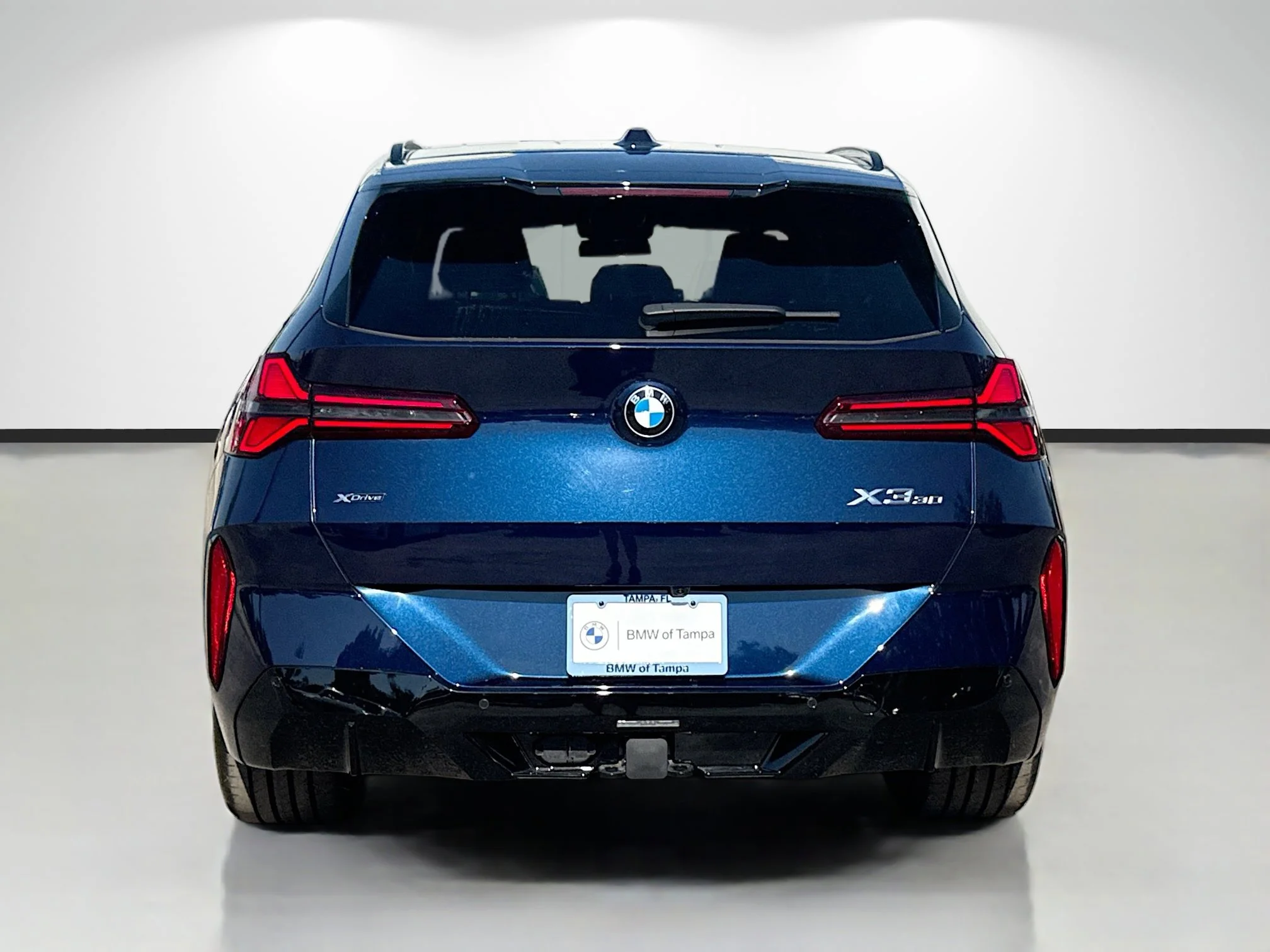 New 2026 Tanzanite Blue II Metallic BMW 30 xDrive image 4