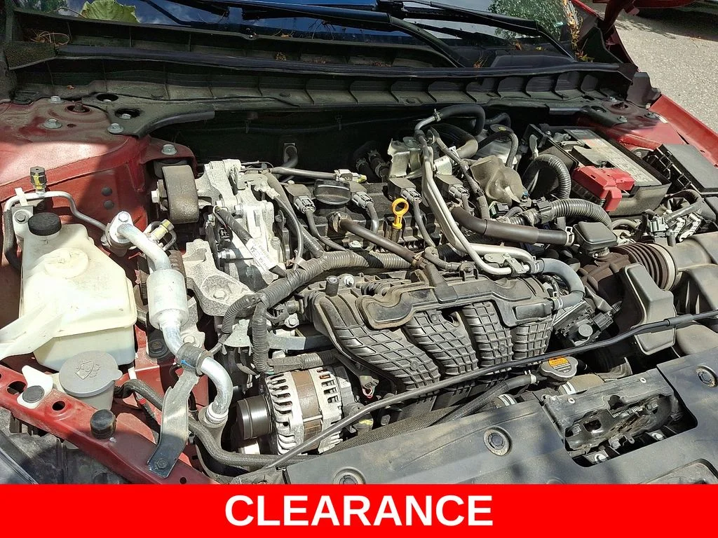 Used 2024 Red Nissan 2.5 SR image 27