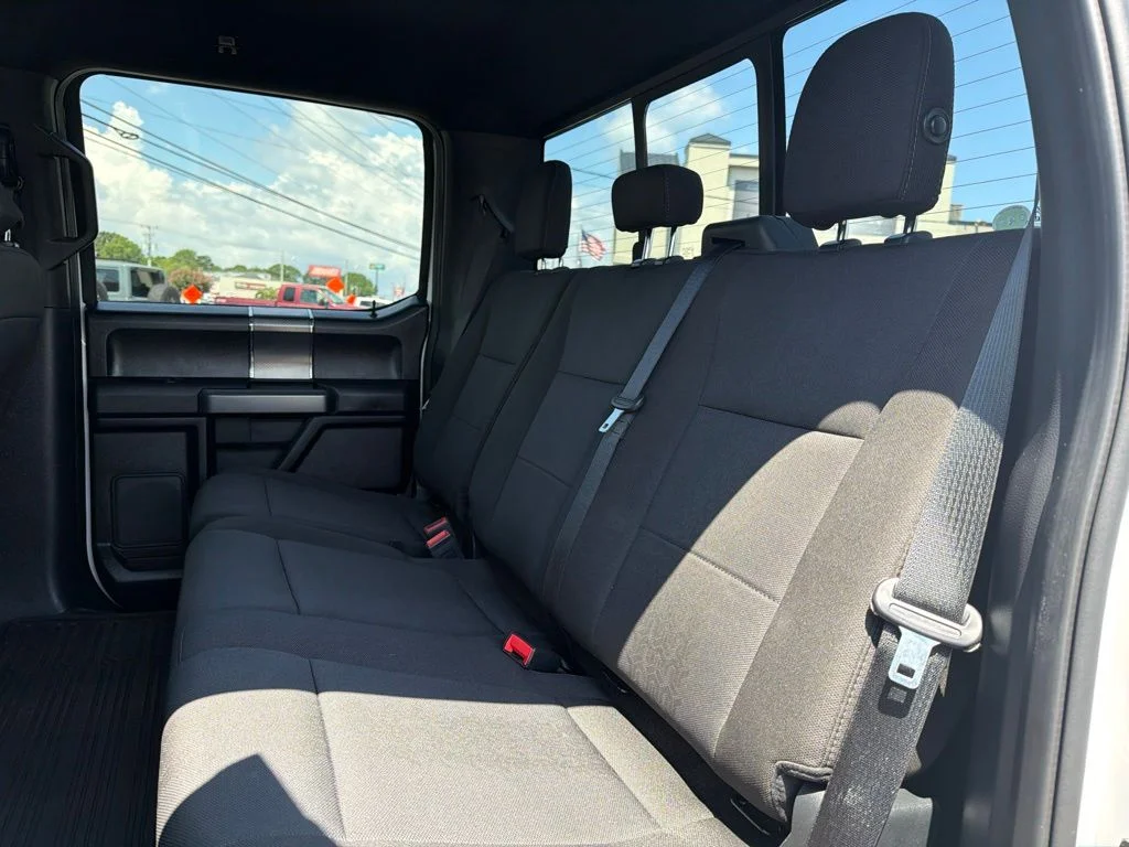 Used 2019 White Ford XLT image 17
