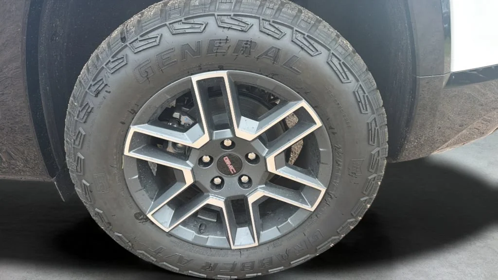 2026 GMC Terrain AT4 - Photo 20