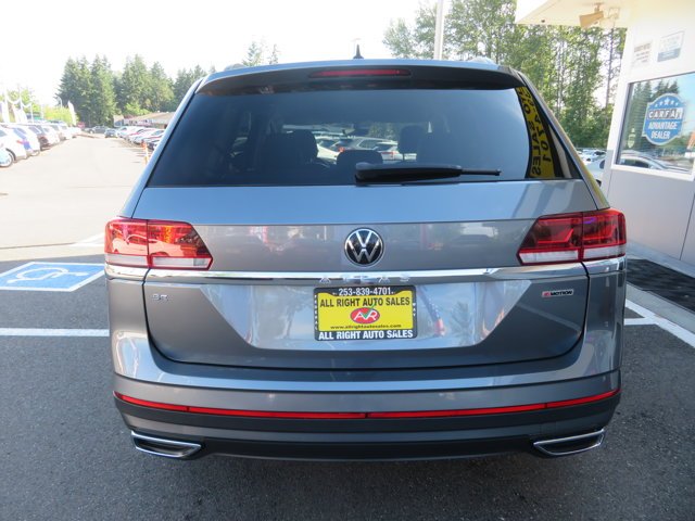 Used 2021 Platinum Gray Metallic Volkswagen 2.0T SE image 4