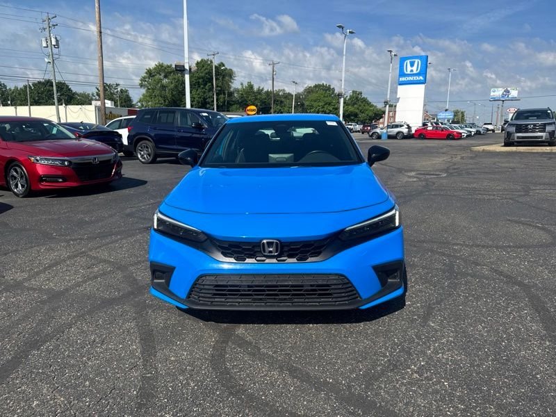 Used 2024  Honda Sport image 2