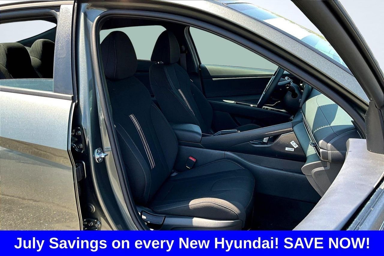 New 2026 Gray Hyundai SEL Sport Premium image 31