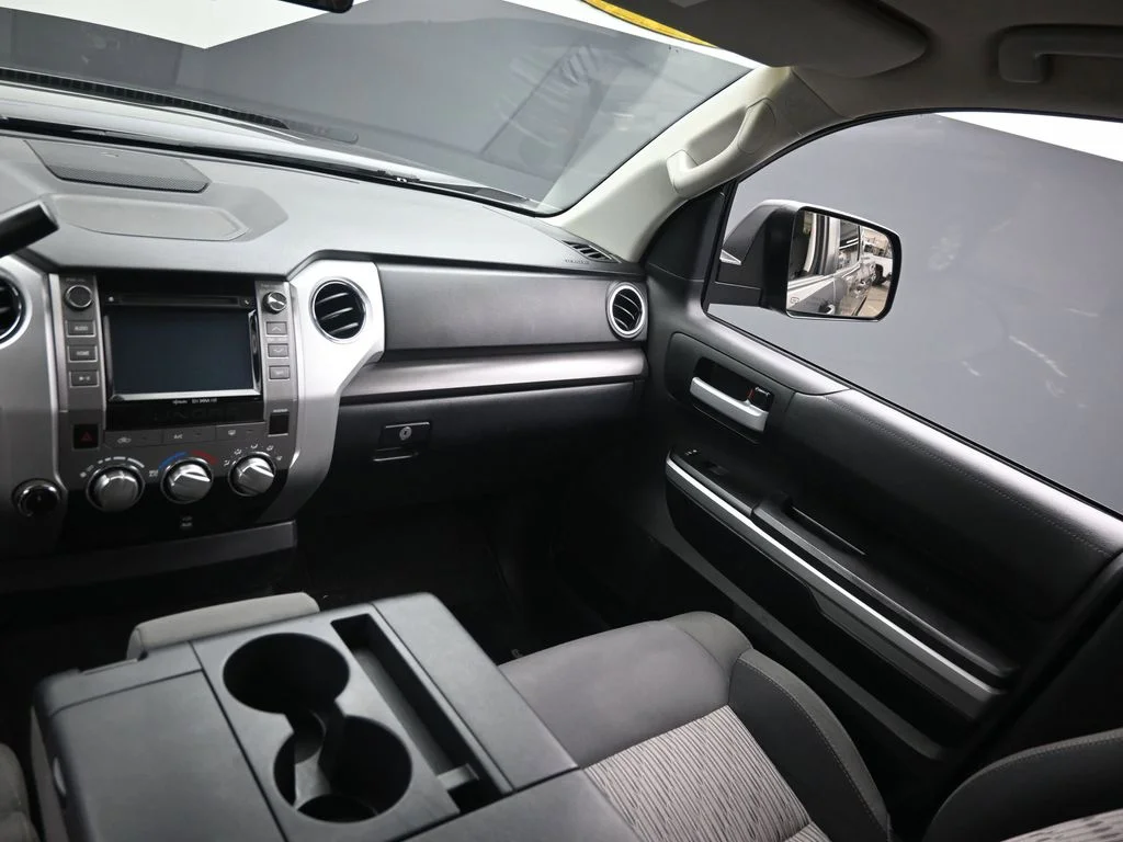 Used 2017 Gray Toyota SR5 image 15