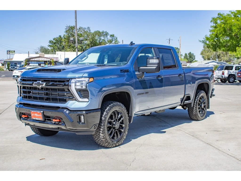New 2026 Lakeshore Blue Metallic Chevrolet LT image 4