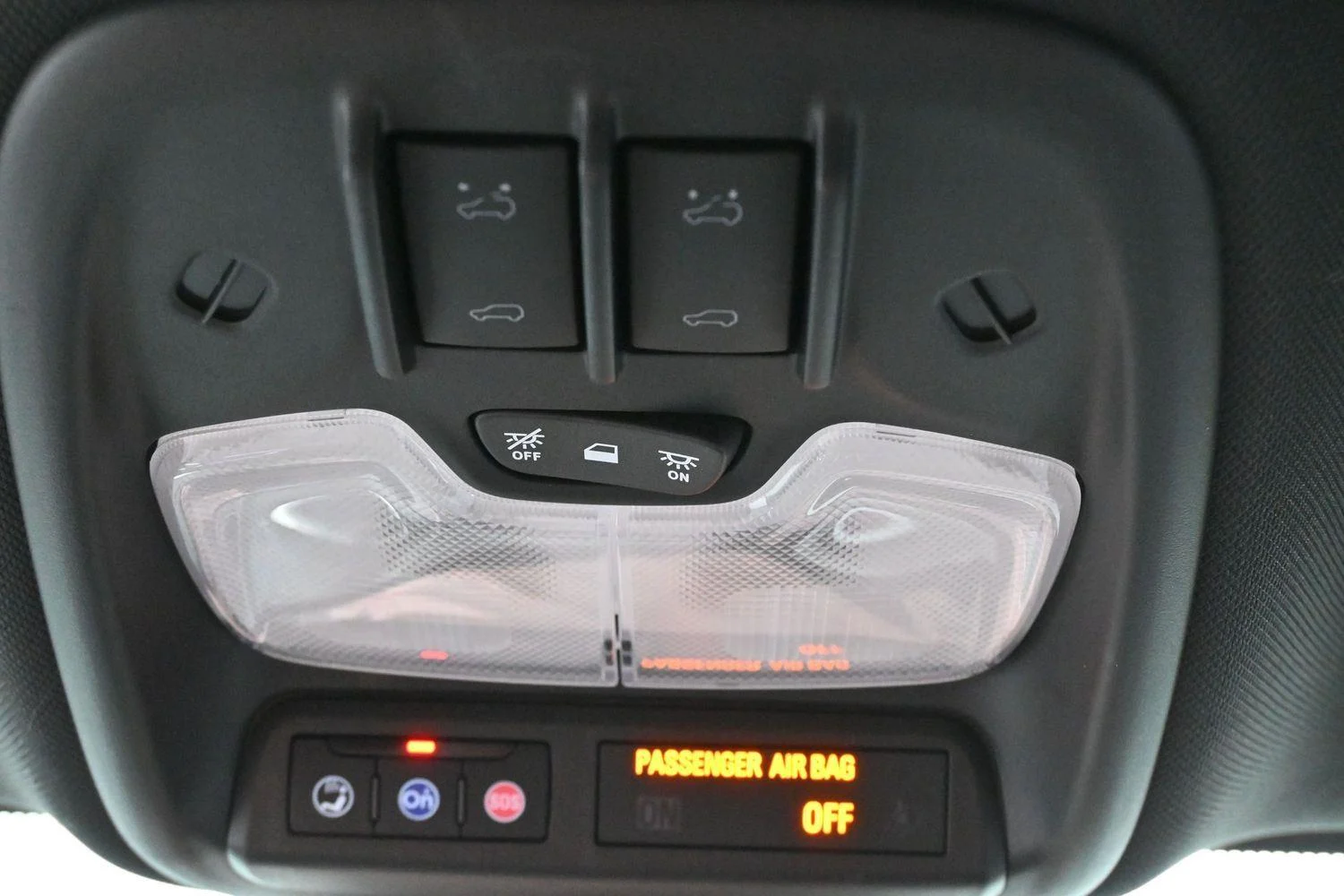 Used 2023 Sterling Metallic GMC Denali image 27