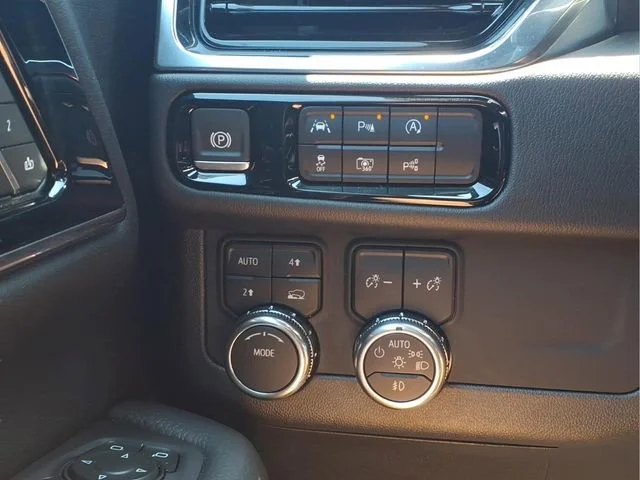 Used 2025 Summit White GMC Denali image 15