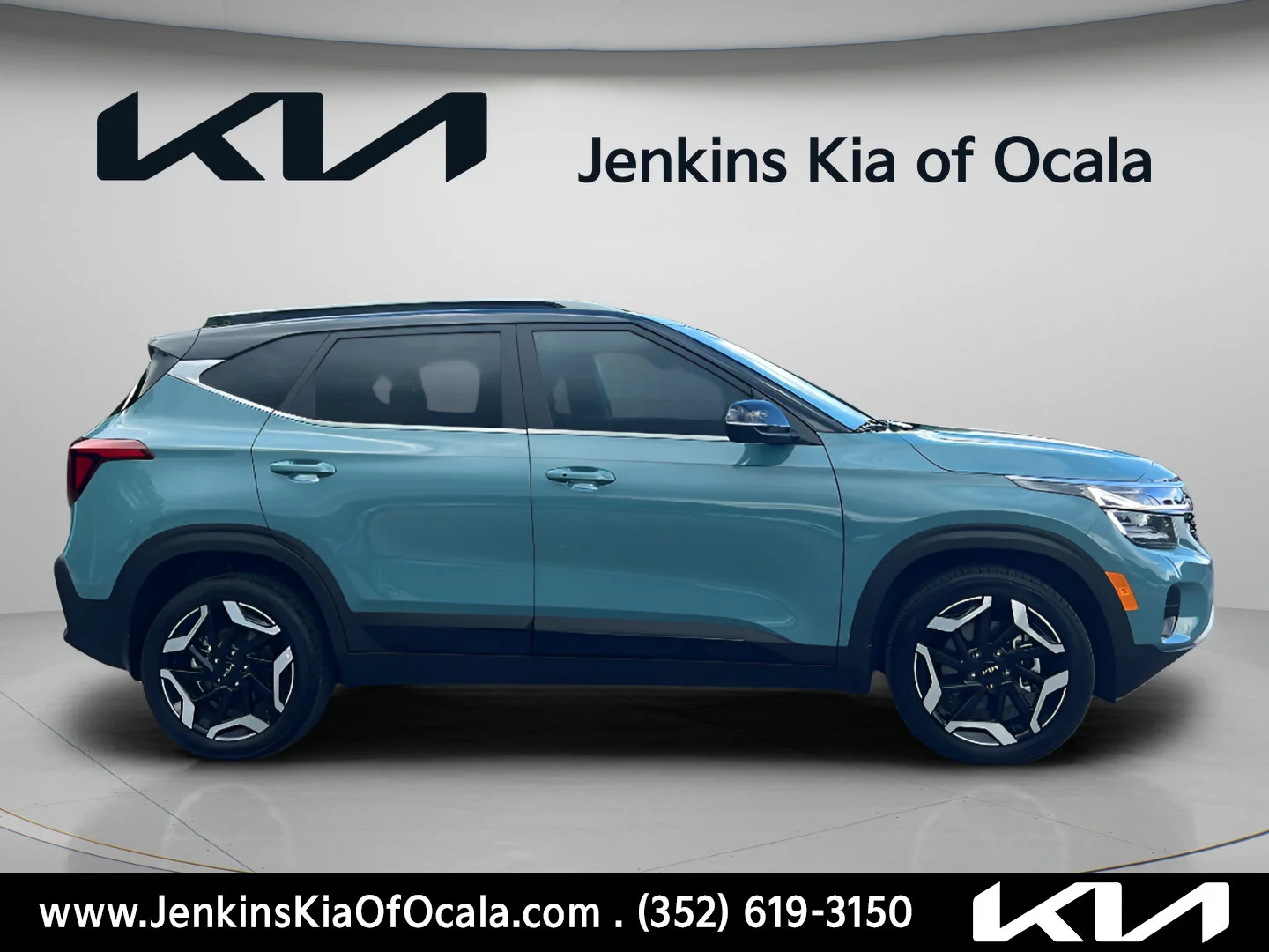 Used 2026 Pluton Blue/Black Roof Kia SX image 2